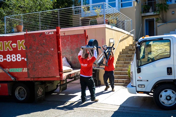 Junk Hauling For Your Residential Move [Checklist]