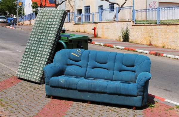 Green Junk Removal And Recycling Old Furniture
