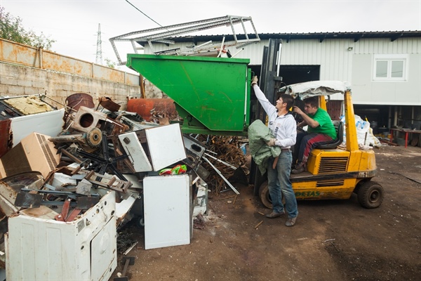 Recycling Scrap Metal Can Benefit Everyone
